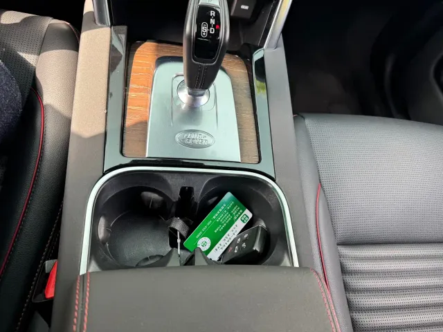 Land Rover Discovery Sport — Фото автомобиля 13