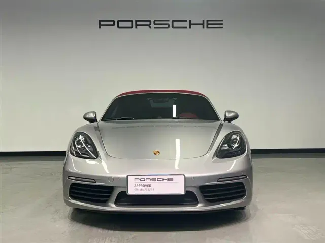 Porsche 718 — Фото автомобиля 2