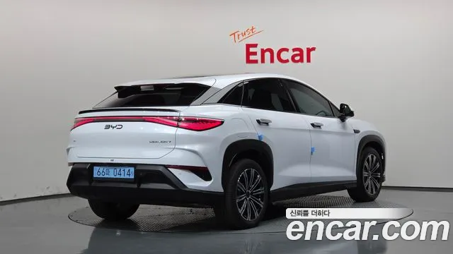 BYD Sealion 7 — Фото автомобиля 2