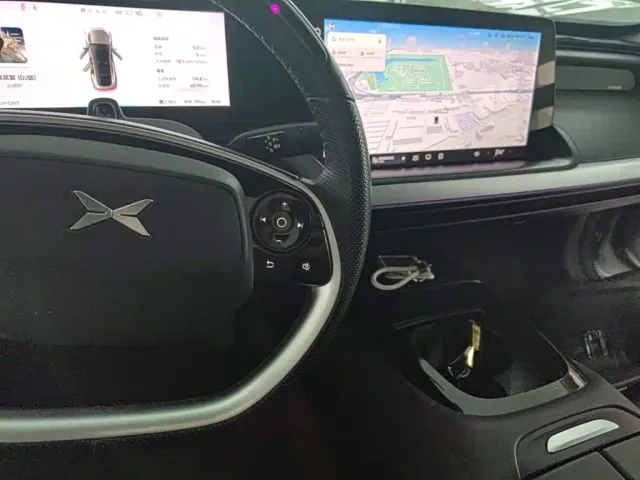 Xpeng P7 — Фото автомобиля 13
