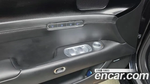 Genesis G90 Бензин 3.5 Turbo 2WD — Фото автомобиля 25