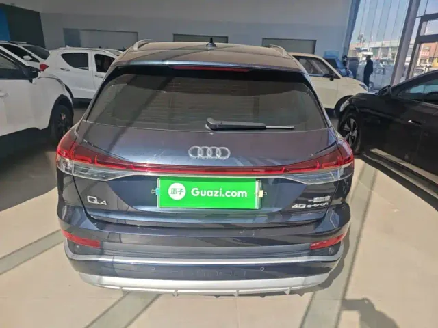 Audi Q4 e-tron — Фото автомобиля 5