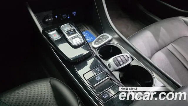 Hyundai Sonata Modern — Фото автомобиля 9