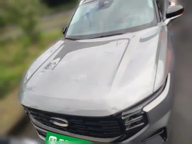 Ford Edge — Фото автомобиля 4