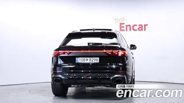 Audi RSQ8 — Фото автомобиля 4