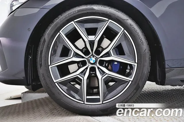 BMW 5 Series G60 — Фото автомобиля 5