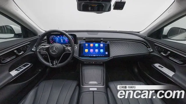Mercedes-Benz E-Class — Фото автомобиля 7
