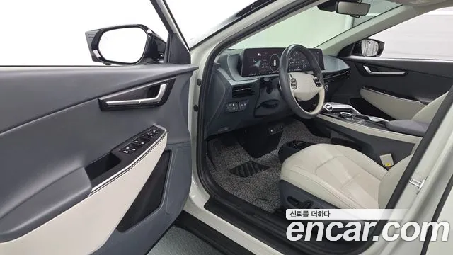 Kia EV6 — Фото автомобиля 15