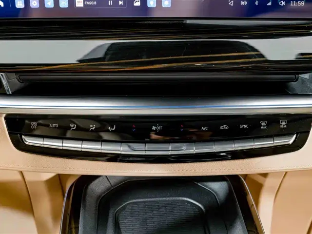 Cadillac XT5 — Фото автомобиля 13