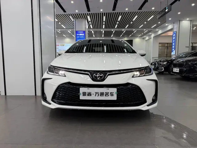 Toyota Corolla — Фото автомобиля 2