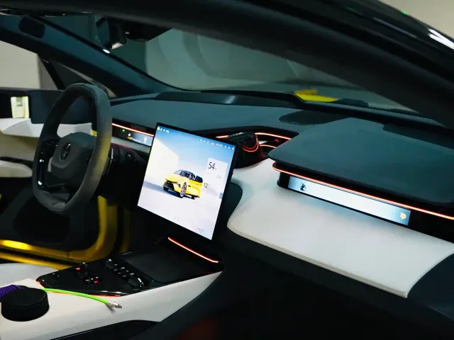 Lotus Emeya — Фото автомобиля 18