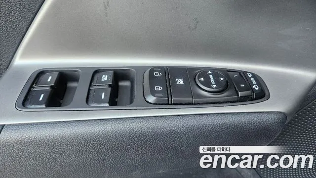 Kia Niro — Фото автомобиля 14