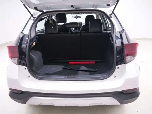 Toyota YARiS L Zhi Xuan — Фото автомобиля 20