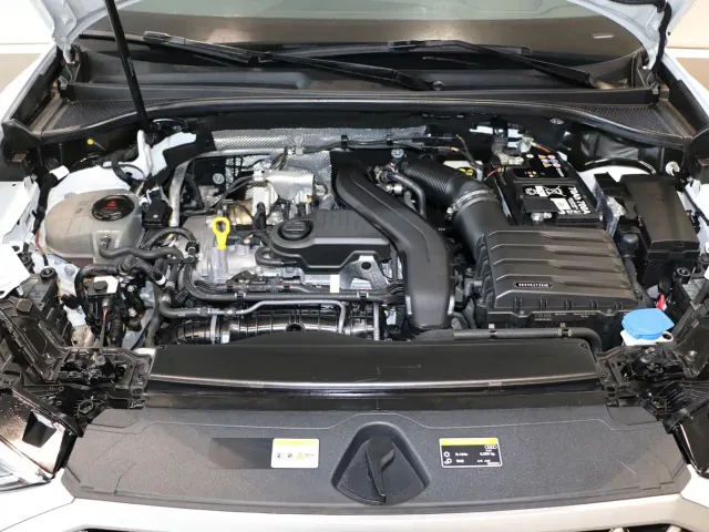 Audi Audi Q3 2024 35 TFSI Progressive Sport — Фото автомобиля 9