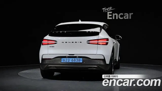 Genesis GV60 — Фото автомобиля 4