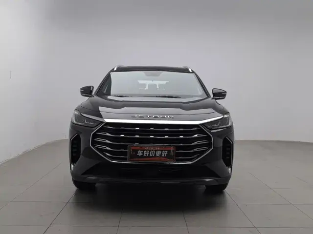 Jetour Jetour X70 PLUS 2021 1.6T DCT Star 7-Seater — Фото автомобиля 3