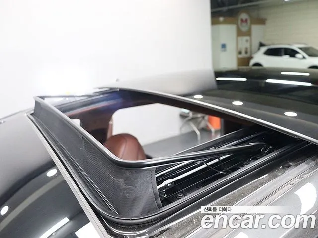 Genesis G90 Бензин 3.5 турбо AWD — Фото автомобиля 13