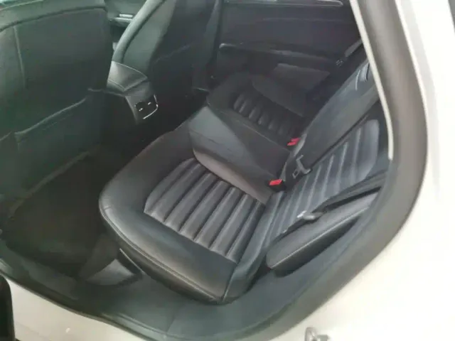 Ford Mondeo — Фото автомобиля 16