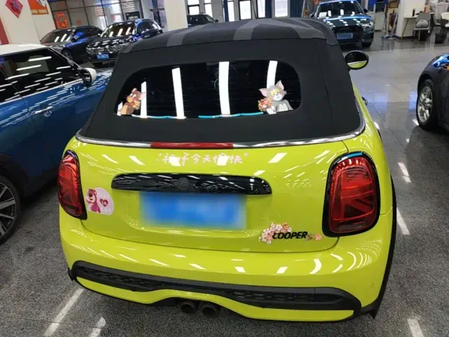 MINI Hatch — Фото автомобиля 3