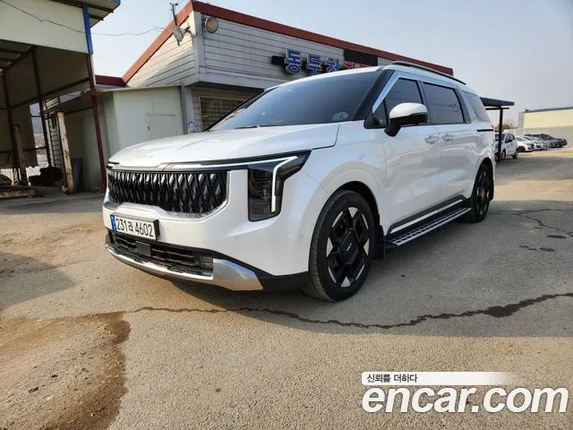 Фотография автомобиля — Kia Carnival Generation 4