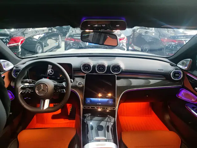 Mercedes-Benz C-Class — Фото автомобиля 8
