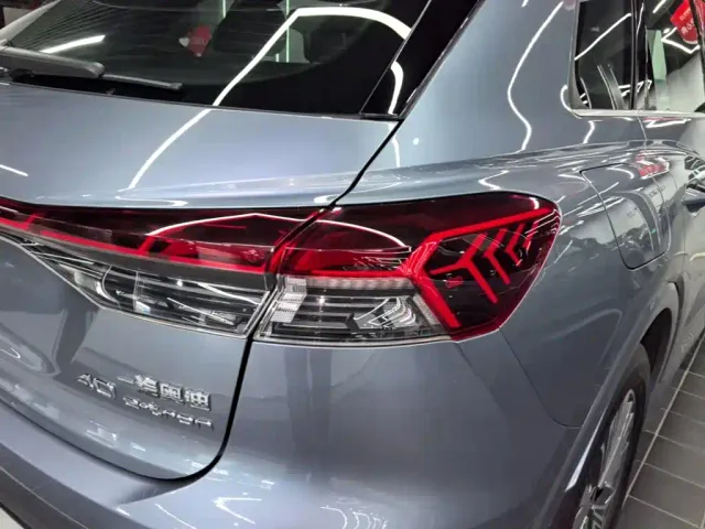 Audi Q4 e-tron — Фото автомобиля 7