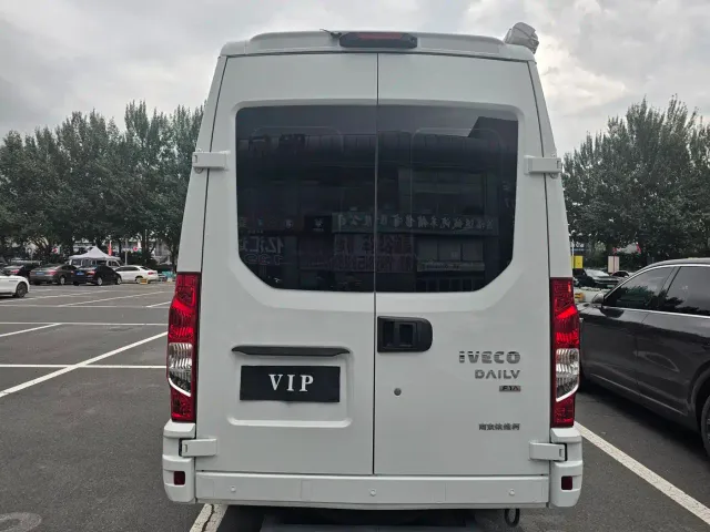 Iveco Daily — Фото автомобиля 10