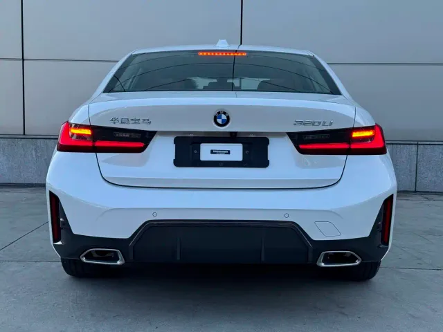 BMW 3 Series — Фото автомобиля 18