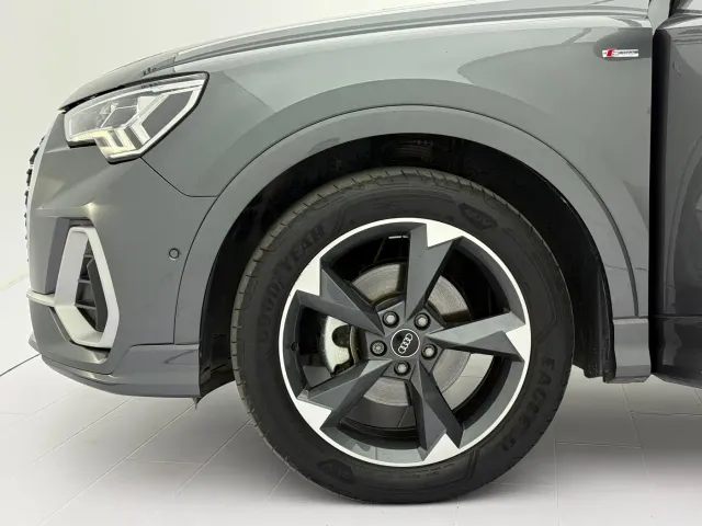 Audi Q3 — Фото автомобиля 21