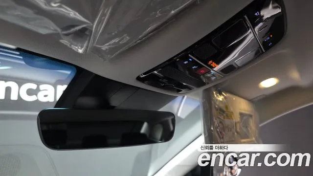 Hyundai Grandeur Grandeur (GN7) 2.5 Бензин 2WD — Фото автомобиля 17