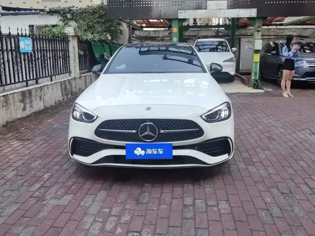 Mercedes-Benz C-Class — Фото автомобиля 2