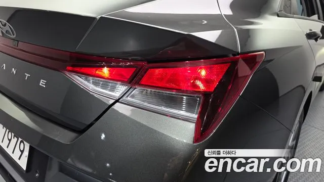 Hyundai Avante CN7 — Фото автомобиля 8