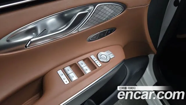 Genesis GV70 2.5T Бензин AWD — Фото автомобиля 27