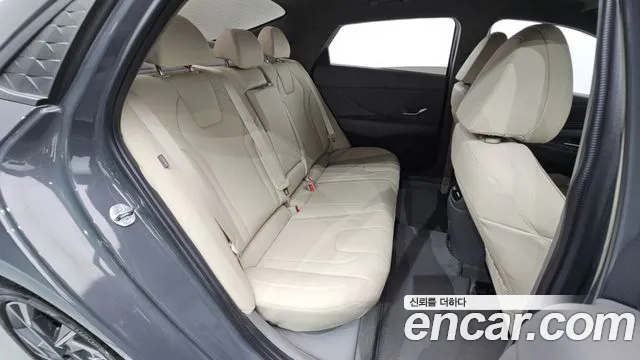Hyundai AVANTE Новый Avante (CN7) — Фото автомобиля 10