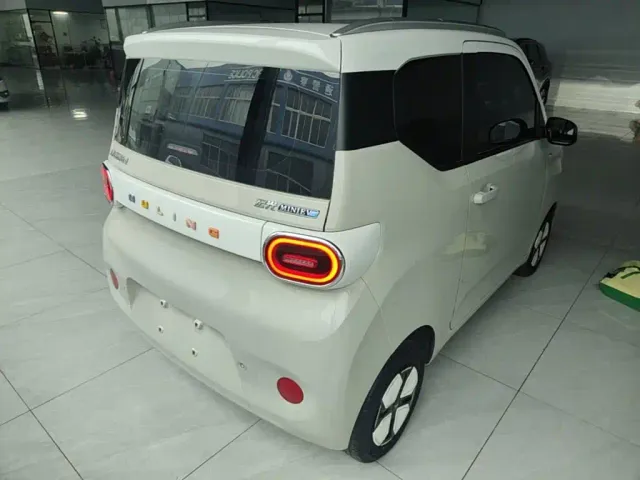 Wuling Motors Hongguang MINIEV 2024 3rd Gen 215km Advanced — Фото автомобиля 6