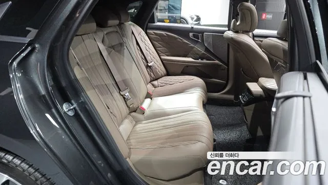 Kia K8 Hybrid — Фото автомобиля 17
