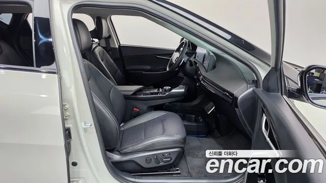 Kia EV6 — Фото автомобиля 16