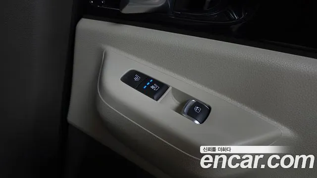 Kia Canival Новый Carnival 4 поколение Дизель 9 мест Signature — Фото автомобиля 30
