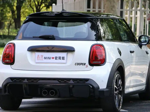 MINI Hatch — Фото автомобиля 4