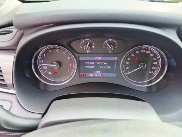 Buick LaCrosse — Фото автомобиля 4