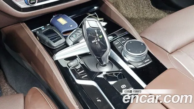 BMW 5 Series G30 — Фото автомобиля 12