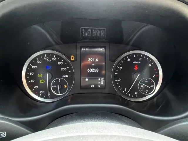Mercedes-Benz Vito — Фото автомобиля 6