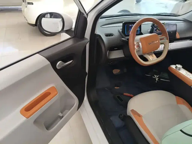 Changan Lumin — Фото автомобиля 11