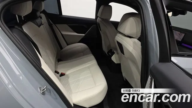 BMW 5-Series 5 серия (G60) 523d M Sport — Фото автомобиля 11