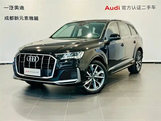 Фотография автомобиля — Audi Q7