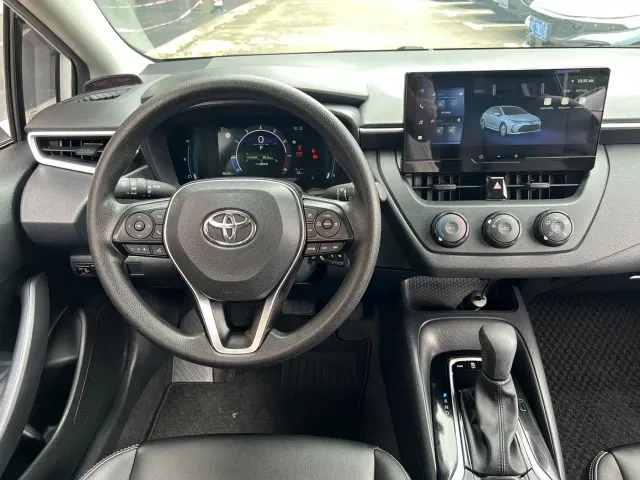 Toyota Corolla — Фото автомобиля 10