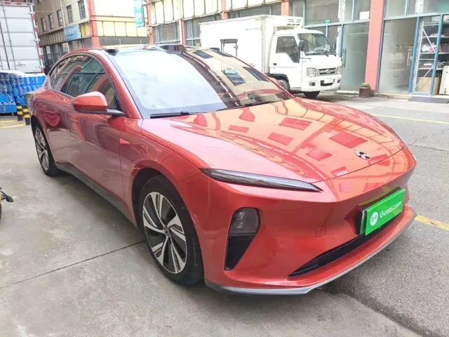 NIO NIO ET5 2022 75kWh — Фото автомобиля 21