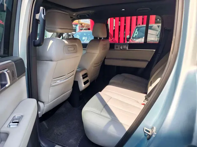 BYD FangChengBao Titanium 7 — Фото автомобиля 7