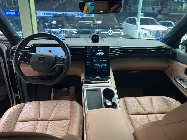 NIO NIO ES8 2020 Model 580KM Signature Edition 6-Seater — Фото автомобиля 12