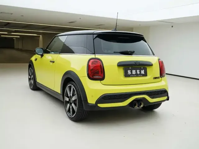 MINI MINI 2023 Facelift 2.0T COOPER S Artist — Фото автомобиля 4